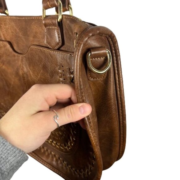 Madison West Womens Distressed Vegan Leather Shoulder Bag Brown Western Boho - Picture 5 of 11